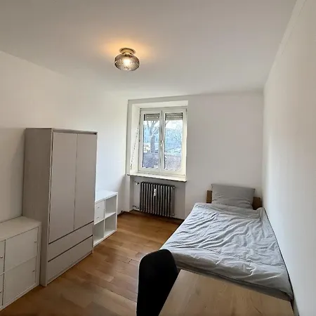 Mit Mehreren Zimmern Im Schlachthofquartier - Ideal Fuer Monteure