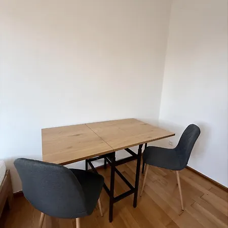 Δωμάτια σε οικογενειακή κατοικία Mit Mehreren Zimmern Im Schlachthofquartier - Ideal Fuer Monteure Aψβούργη