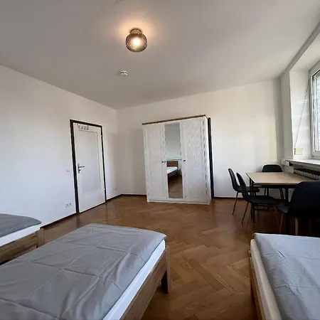 Mit Mehreren Zimmern Im Schlachthofquartier - Ideal Fuer Monteure Δωμάτια σε οικογενειακή κατοικία