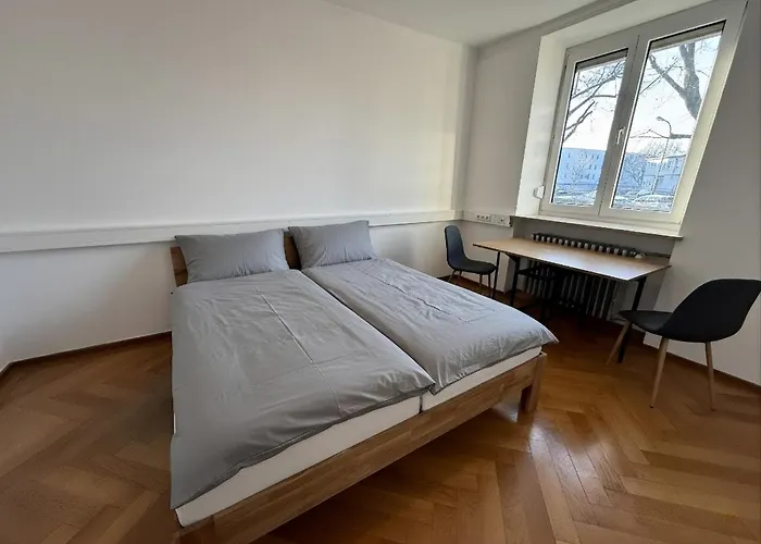 Homestay Mit Mehreren Zimmern Im Schlachthofquartier - Ideal Fuer Monteure *